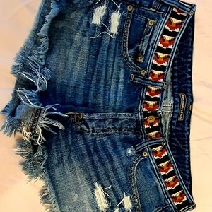 Jean short with embroidery waist